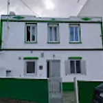 3 Bed House Sleeps 6 Pet-friendly With Terrace Corme