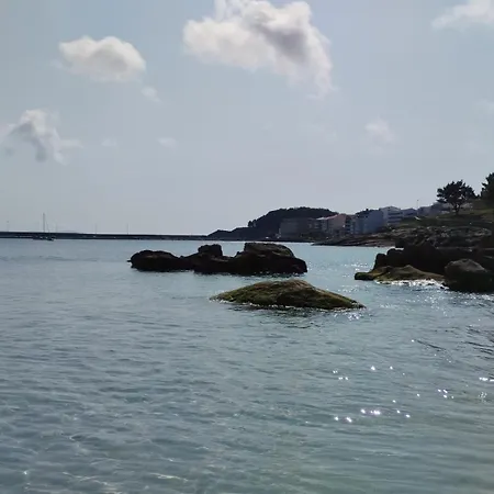 3 Bedroom House Near Lighthouse Hiking Trail *