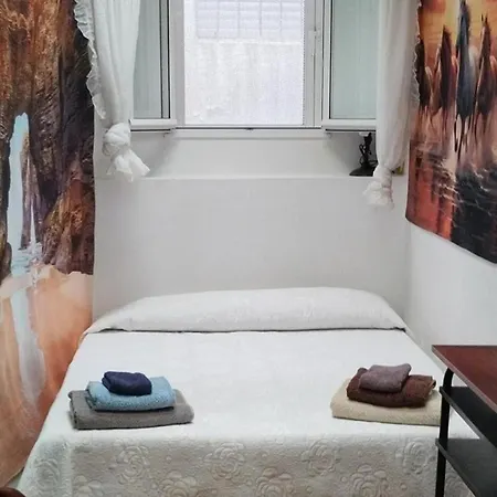 3 Bed House Sleeps 6 Pet-friendly With Terrace 펜션