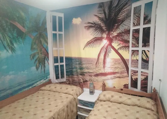 3 Bed House Sleeps 6 Pet-friendly With Terrace