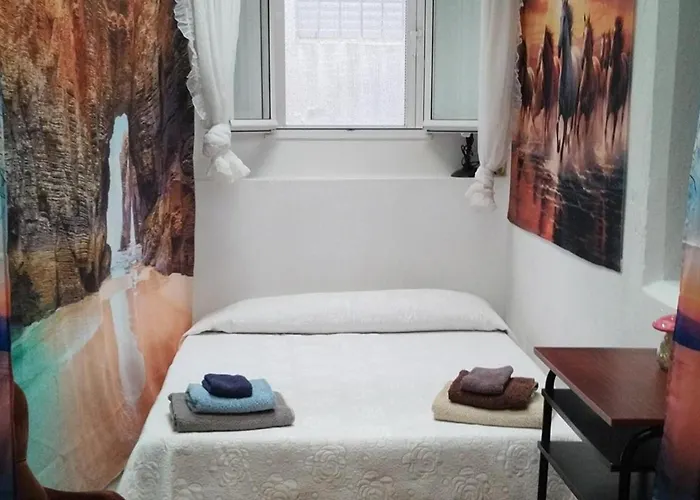3 Bed House Sleeps 6 Pet-friendly With Terrace 펜션