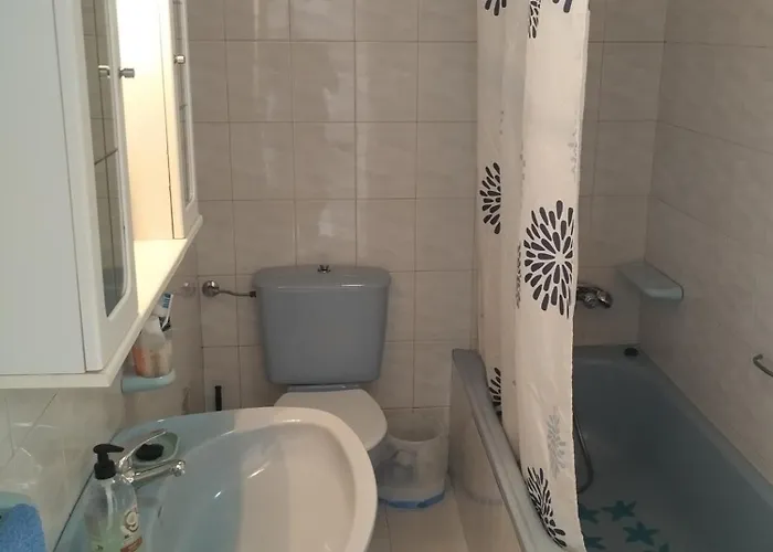 펜션 3 Bed House Sleeps 6 Pet-friendly With Terrace *